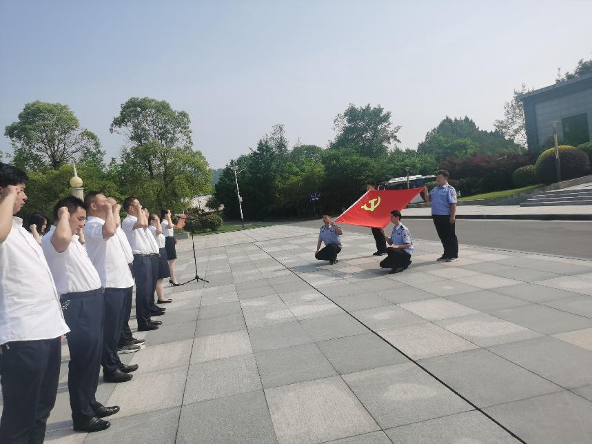 走進(jìn)廉政教育基地，以案為鑒警鐘長鳴